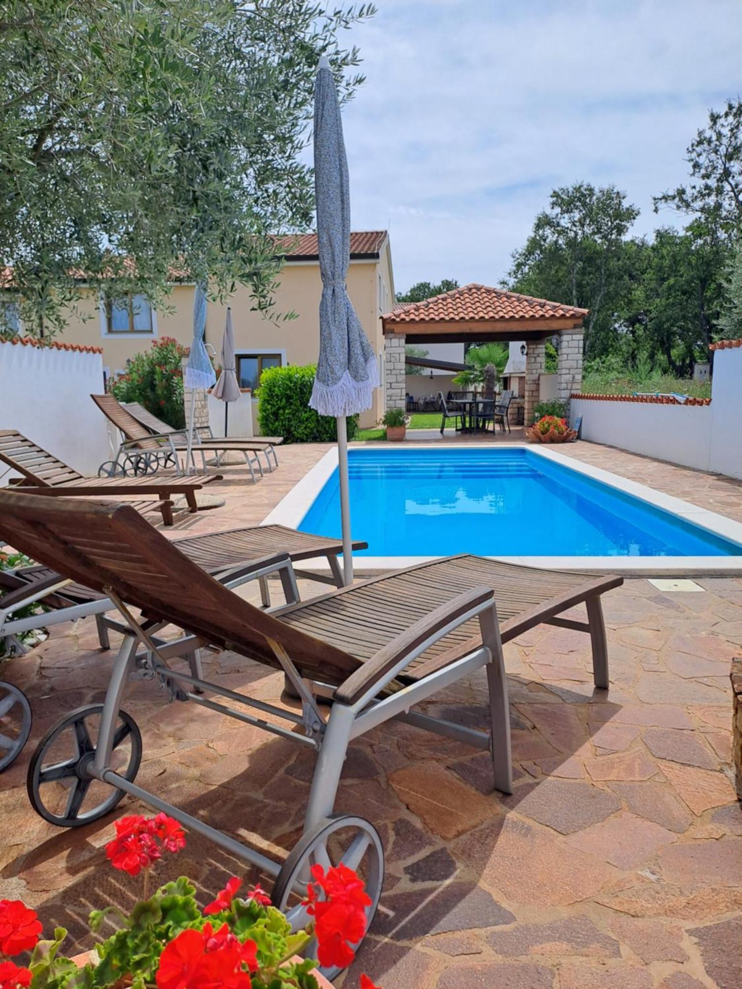 Villa "Pied-A-Terre" Residence & Spa Umag Buitenkant foto